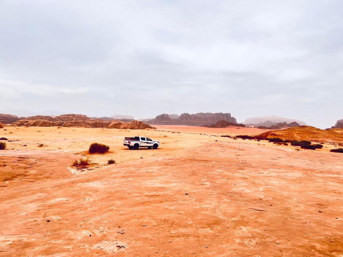 Wadi Rum Sky Tours & Camp Exteriér fotografie