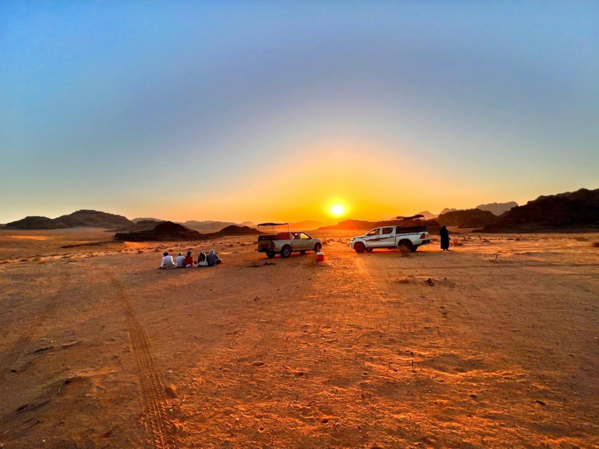 Wadi Rum Sky Tours & Camp Exteriér fotografie