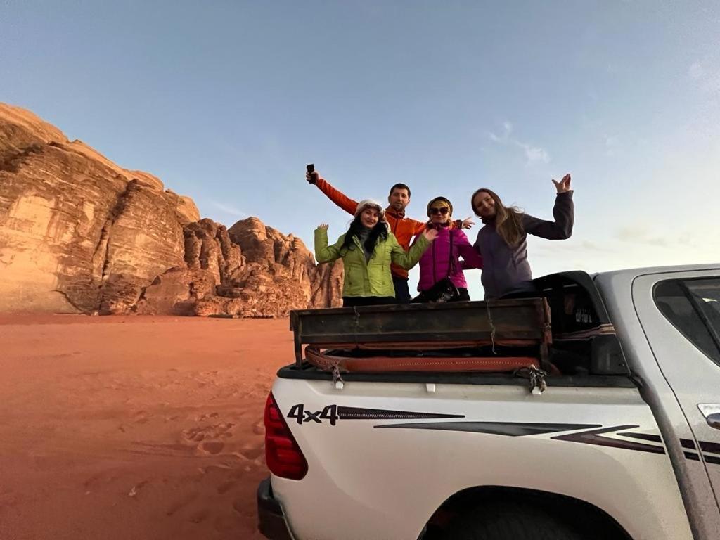 Wadi Rum Sky Tours & Camp Exteriér fotografie