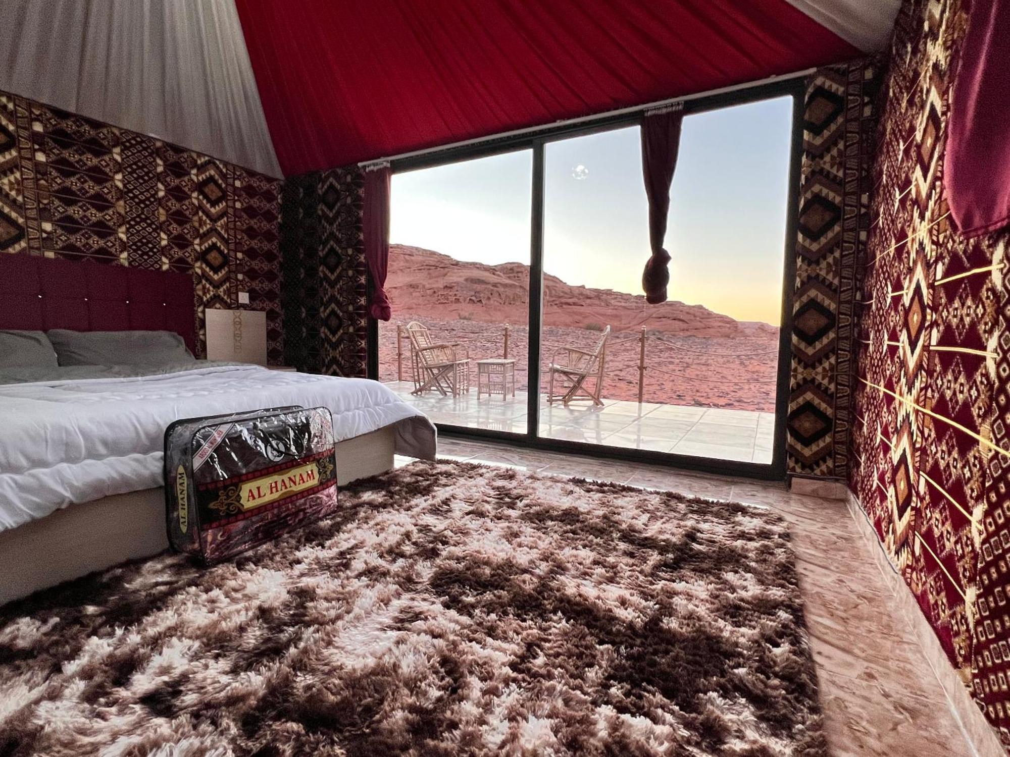Wadi Rum Sky Tours & Camp Exteriér fotografie